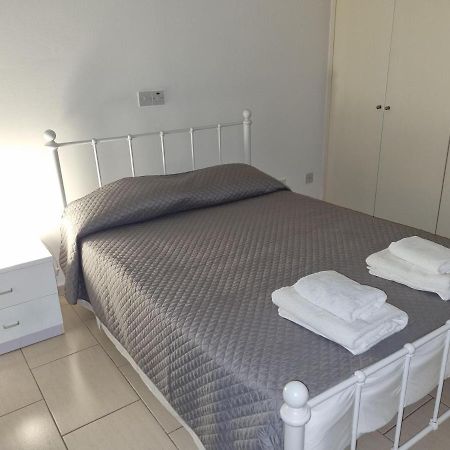 Cosy One Bedroom Apartment In Pafos Buitenkant foto